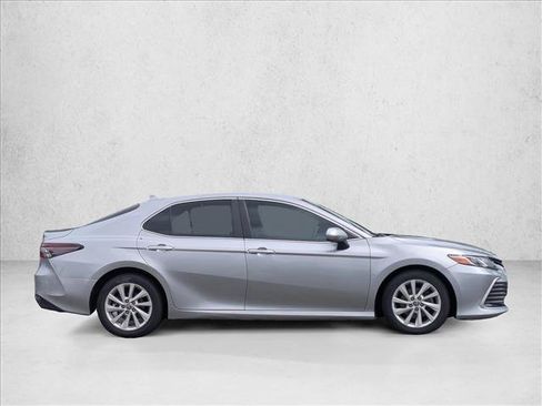 Used 2023 Toyota Camry LE FWD image 4
