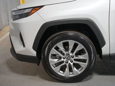 Used 2024 Toyota RAV4 XLE Premium image 5
