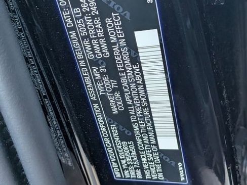 Used 2025 Volvo XC40 B5 Plus w/ Protection Package Premier image 32