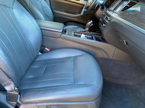 Used 2015 Hyundai Genesis 3.8 image 44