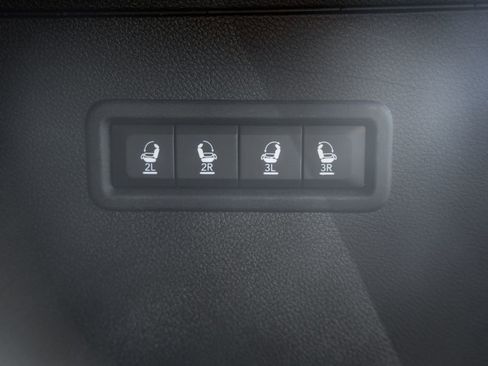 Used 2022 Jeep Wagoneer Series III image 9