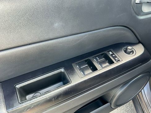 Used 2015 Jeep Patriot Sport w/ Power Value Group FWD image 16