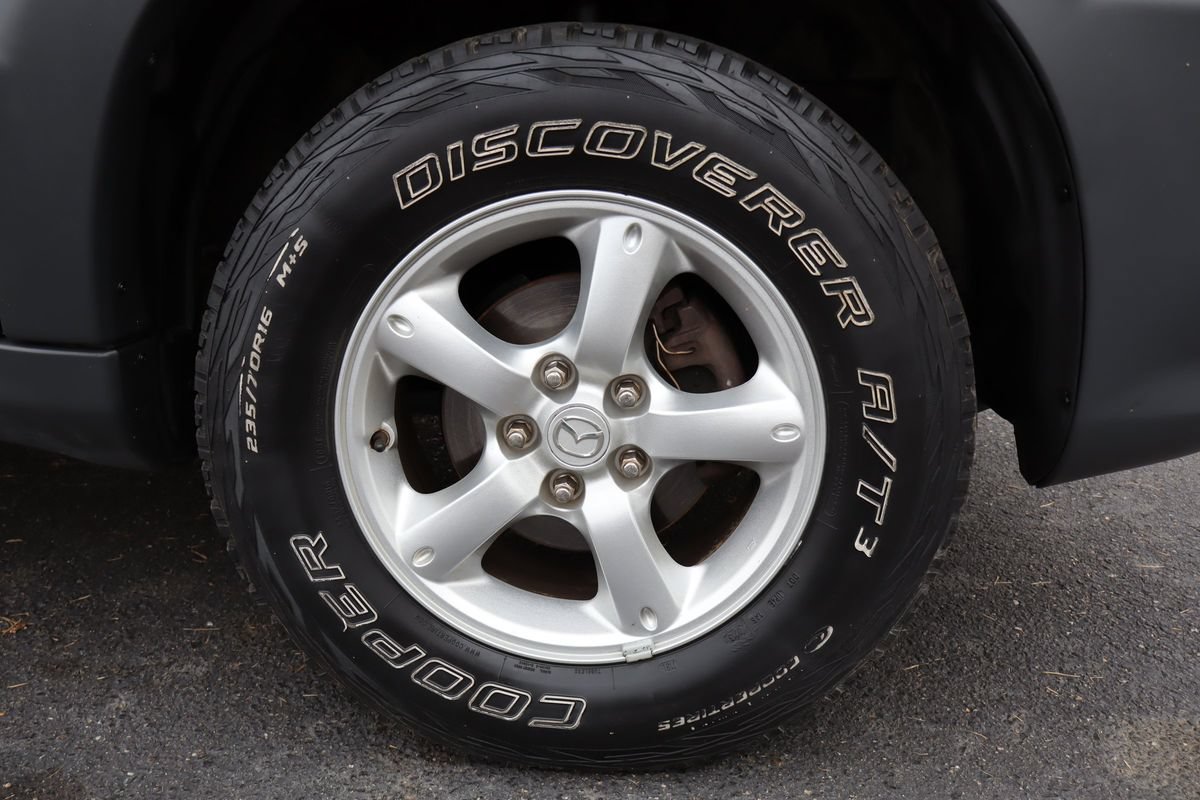 Used 2006 MAZDA Tribute I AWD/4WD image 41