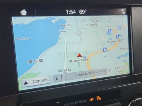 Used 2018 Ford F150 XLT w/ Equipment Group 302A Luxury AWD/4WD image 9