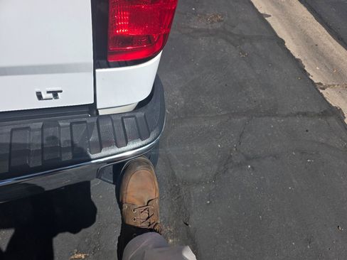 Used 2018 Chevrolet Silverado 1500 LT w/ LT Eassist Package image 16