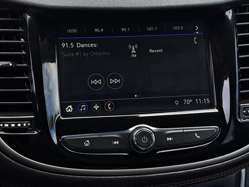 Used 2018 Chevrolet Trax LT w/ Redline Edition FWD image 21
