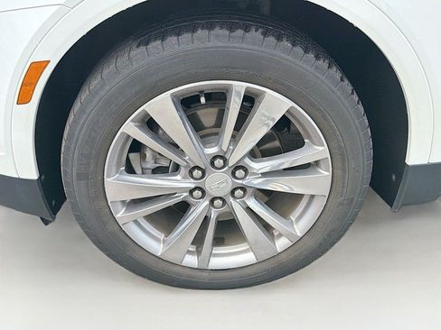 Certified 2023 Cadillac XT5 Premium Luxury w/ Platinum Package FWD image 13