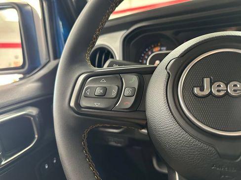Used 2024 Jeep Wrangler Unlimited Sport AWD/4WD image 16
