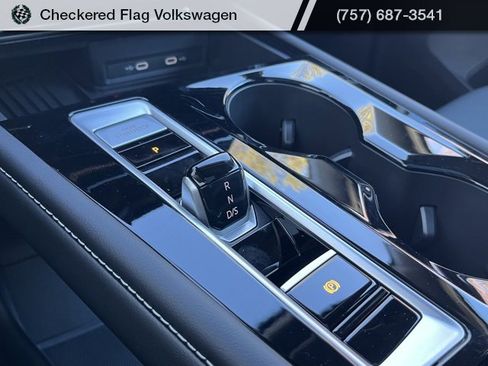 New 2026 Volkswagen Atlas SEL Premium R-Line image 43