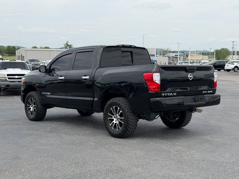Used 2021 Nissan Titan SV AWD/4WD image 7