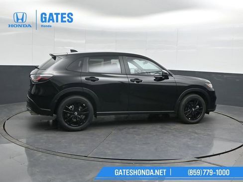 New 2026 Honda HR-V Sport image 3