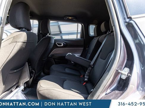 Used 2024 Jeep Compass Sport AWD/4WD image 21