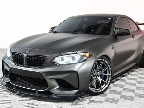 Used 2018 BMW M2 RWD image 2