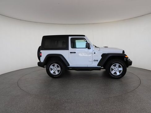 Used 2022 Jeep Wrangler Sport image 23