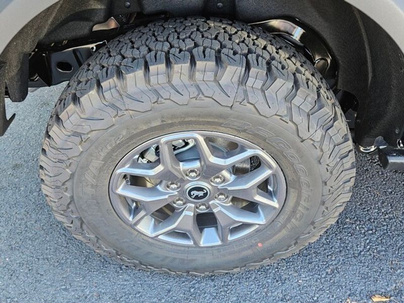 New 2025 Ford Bronco Badlands AWD/4WD image 18