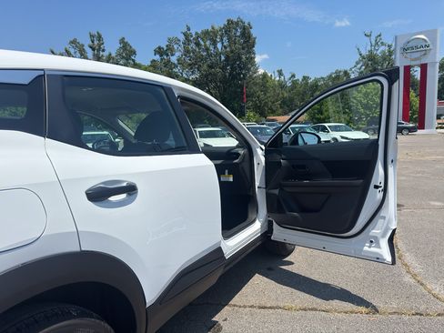 New 2026 Nissan Kicks S FWD image 21