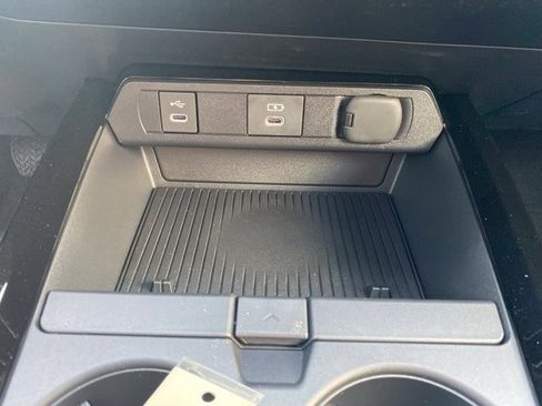 New 2026 Toyota Prius XSE image 31