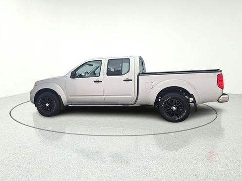 Used 2018 Nissan Frontier SV AWD/4WD image 7