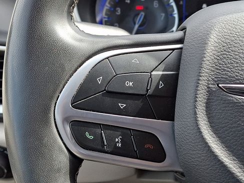 Used 2024 Chrysler Voyager LX FWD image 20