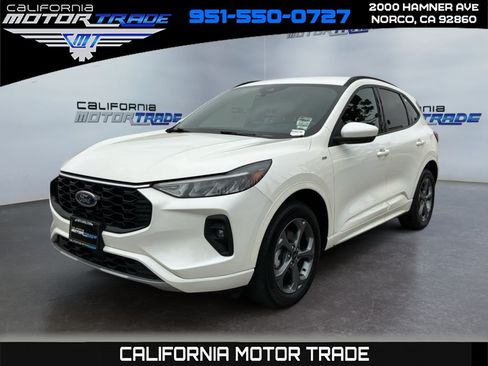 Used 2024 Ford Escape ST-Line Select AWD/4WD image 1
