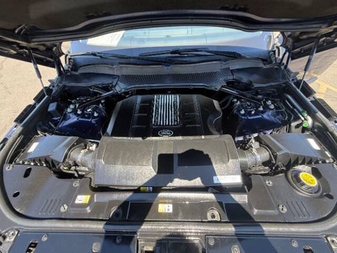 Used 2019 Land Rover Range Rover HSE AWD/4WD image 9