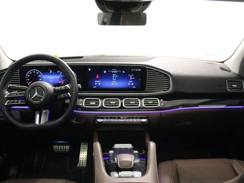 Used 2024 Mercedes-Benz GLS 450 4MATIC image 32