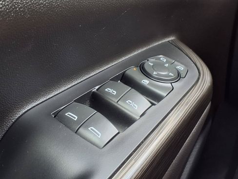 Used 2023 GMC Acadia SLT AWD/4WD image 13
