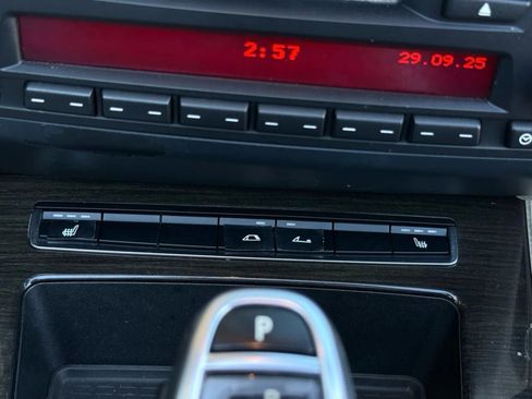 Used 2011 BMW Z4 sDrive35i image 56