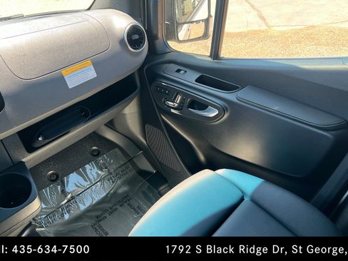 Used 2026 Mercedes-Benz Sprinter 2500 image 10