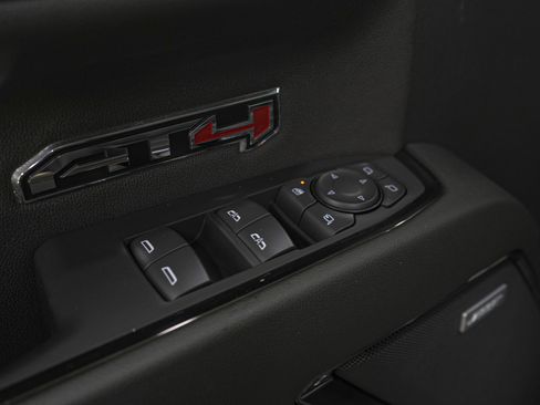Used 2025 GMC Sierra 1500 AT4 w/ AT4 Premium Package image 22