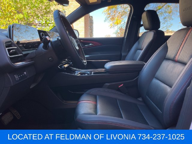 Certified 2026 Chevrolet Traverse RS w/ LPO, Floor Liner Package AWD/4WD image 15