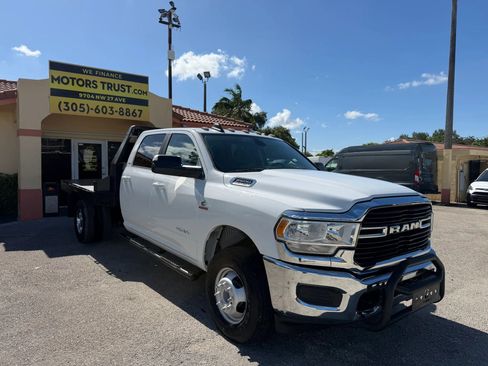 Used 2020 RAM 3500 4x4 Crew Cab SLT DRW w/ Quick Order Package 2YG SLT image 7