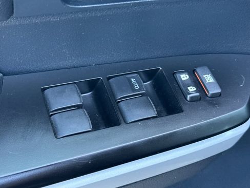Used 2018 Toyota Tundra SR5 w/ SR5 Upgrade Package AWD/4WD image 13