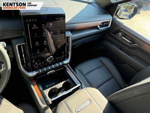 Used 2025 GMC Yukon XL Denali w/ LPO, Floor Liner Package image 26