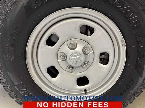 Used 2023 RAM 1500 Tradesman w/ Electronics Group image 9