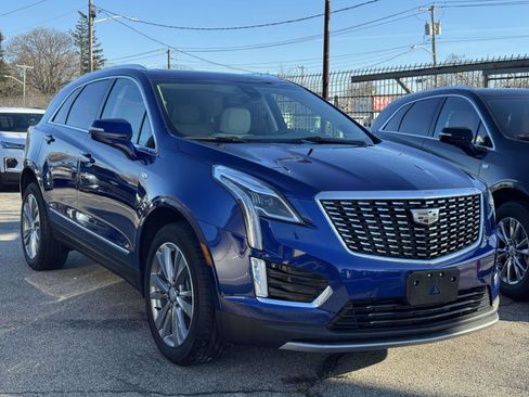 Certified 2023 Cadillac XT5 Premium Luxury image 4
