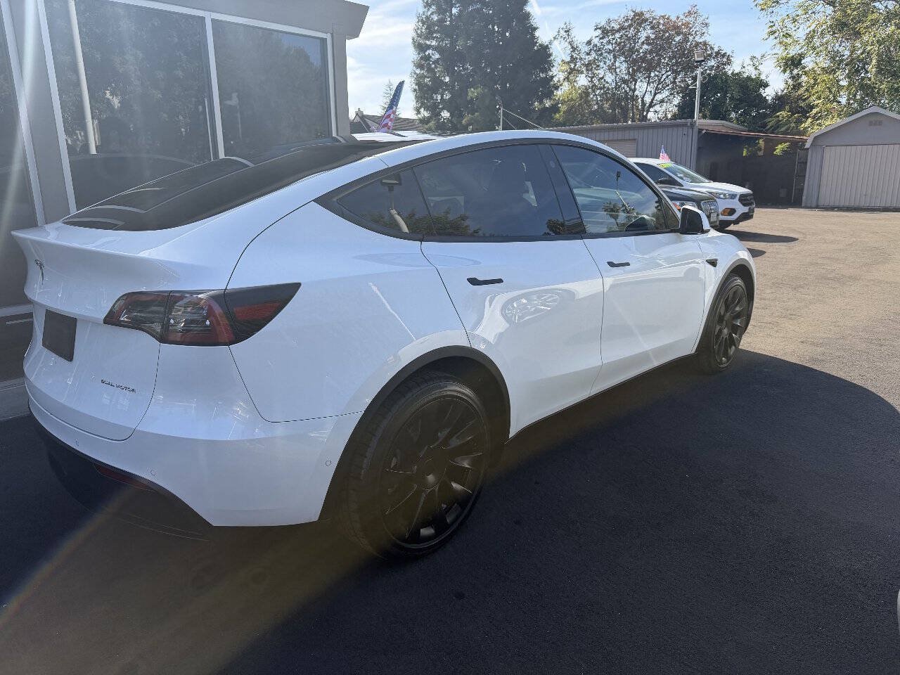 Used 2021 Tesla Model Y Long Range AWD/4WD image 8