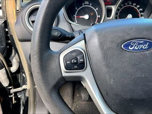 Used 2012 Ford Fiesta SE image 10