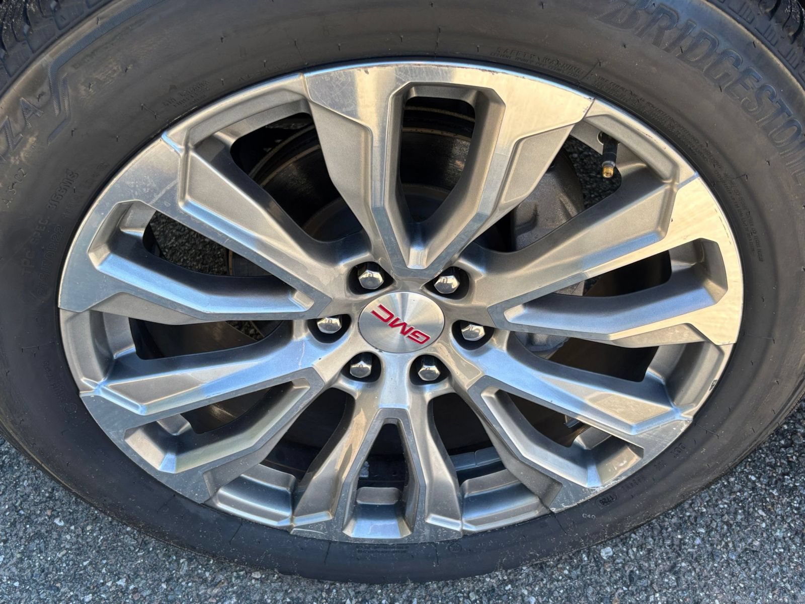 Used 2022 GMC Yukon Denali w/ Denali Premium Package RWD image 58