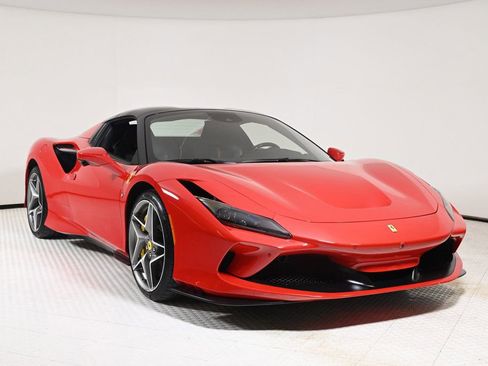 Certified 2022 Ferrari F8 Tributo image 11