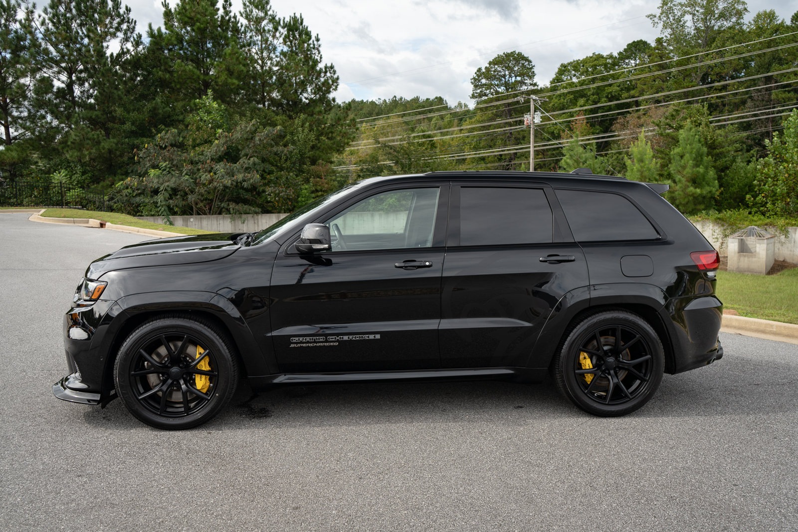 Used 2018 Jeep Grand Cherokee Trackhawk AWD/4WD image 13
