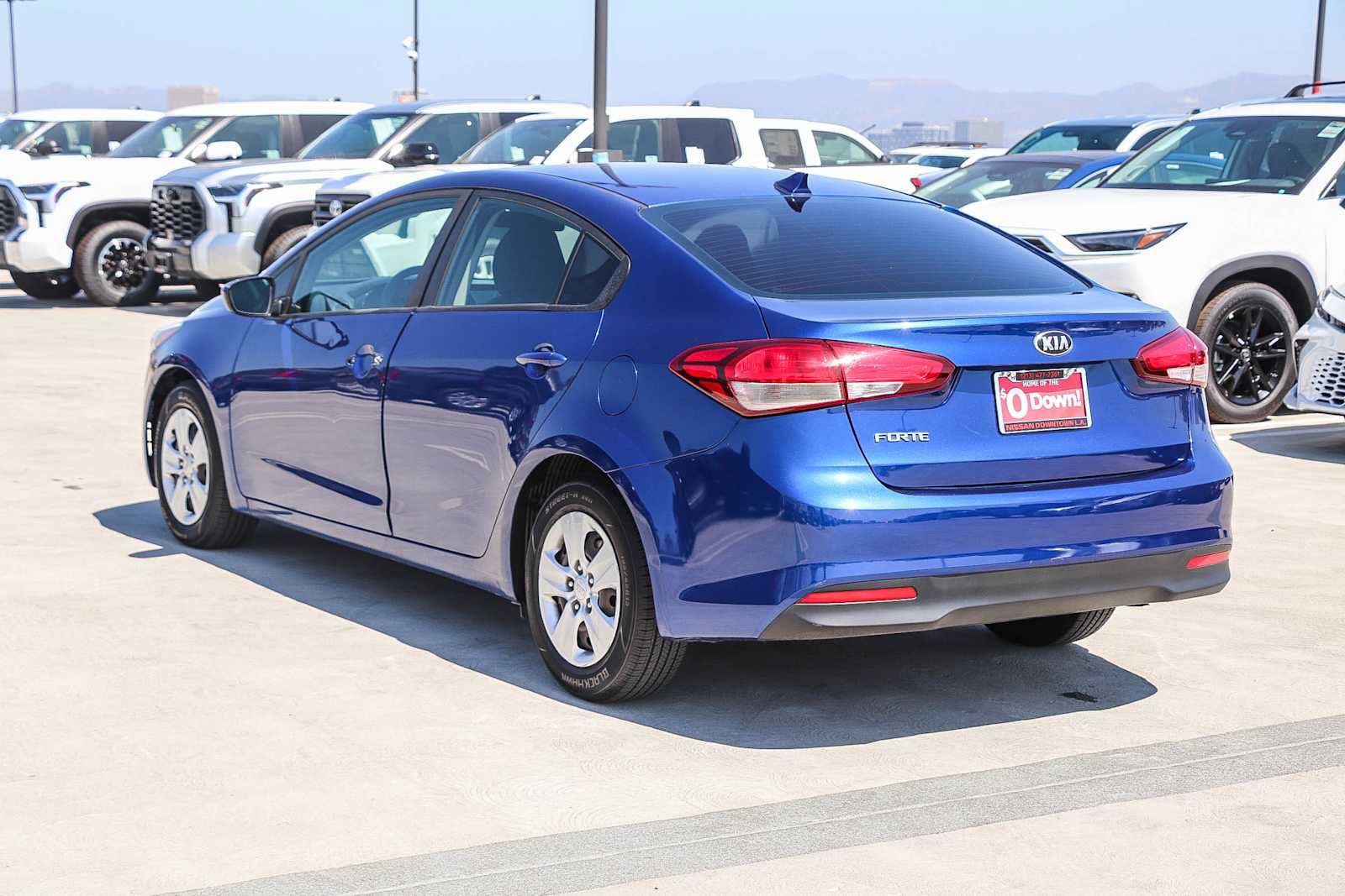 Used 2017 Kia Forte LX FWD image 8