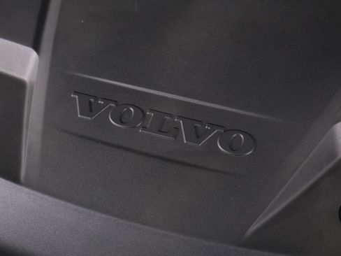Used 2024 Volvo XC60 T8 Ultimate w/ Protection Package Premier AWD/4WD image 25