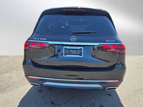 Used 2026 Mercedes-Benz GLS 450 4MATIC image 4