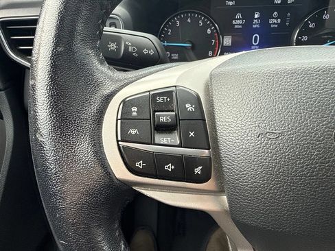 Certified 2022 Ford Explorer XLT w/ Equipment Group 202A AWD/4WD image 21