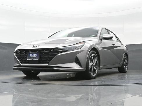 Certified 2023 Hyundai Elantra SEL w/ Convenience Package FWD image 24