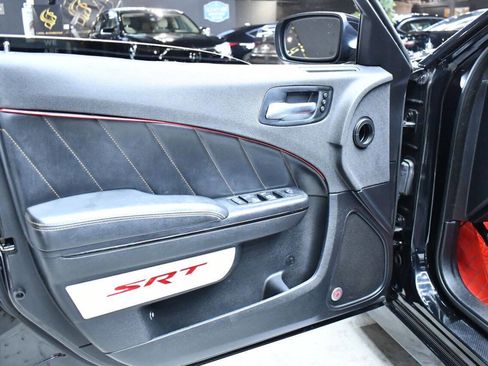 Used 2017 Dodge Charger R/T image 22