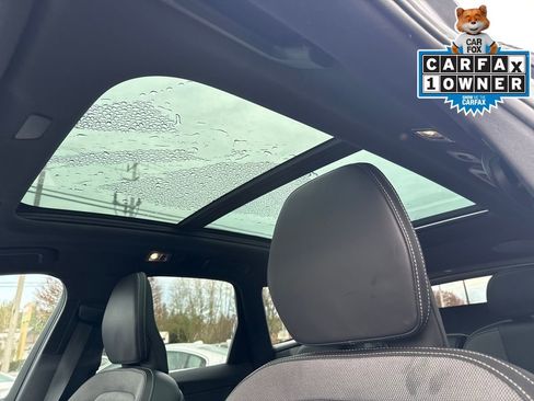 Used 2021 Volvo XC60 T5 R-Design w/ Advanced Package image 25