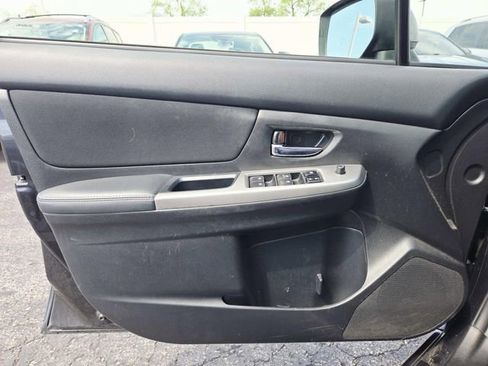 Used 2015 Subaru Crosstrek 2.0i Premium w/ Moonroof Package image 11