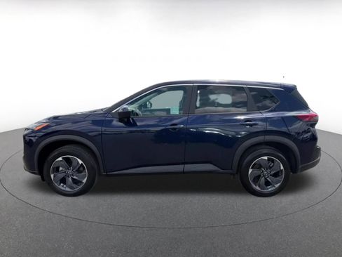 Used 2025 Nissan Rogue SV FWD image 9
